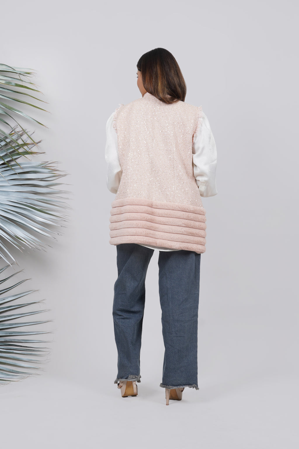 Ariya Threads Rosé Luxe Winter Jacket – Premium Stylish Outerwear