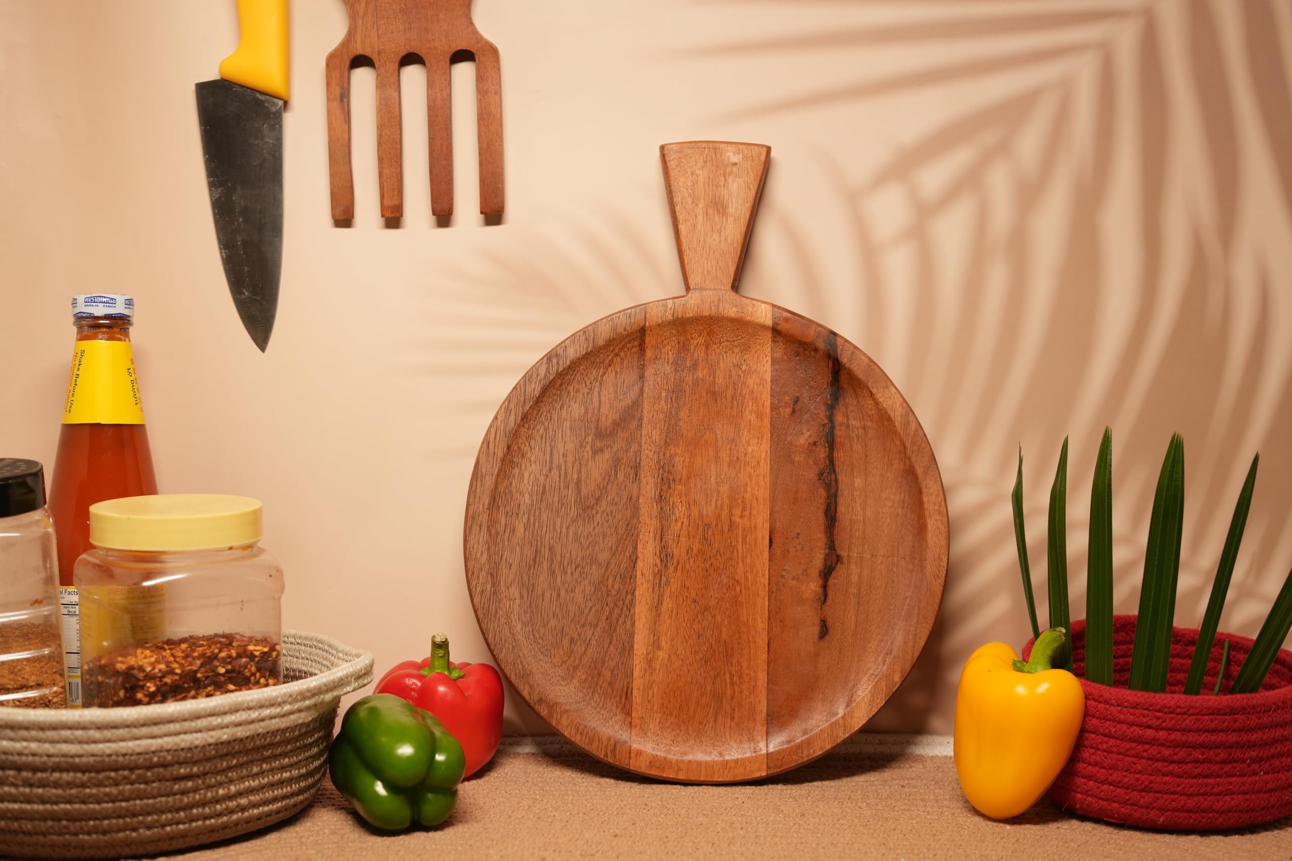 Ariya 10 x 10 Inch Acacia Wooden Round Serving Tray with Handle