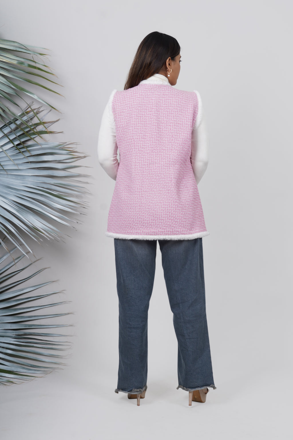 Ariya Threads Rosy Luxe Fur-Trim Tweed Jacket – Stylish Winter Wear