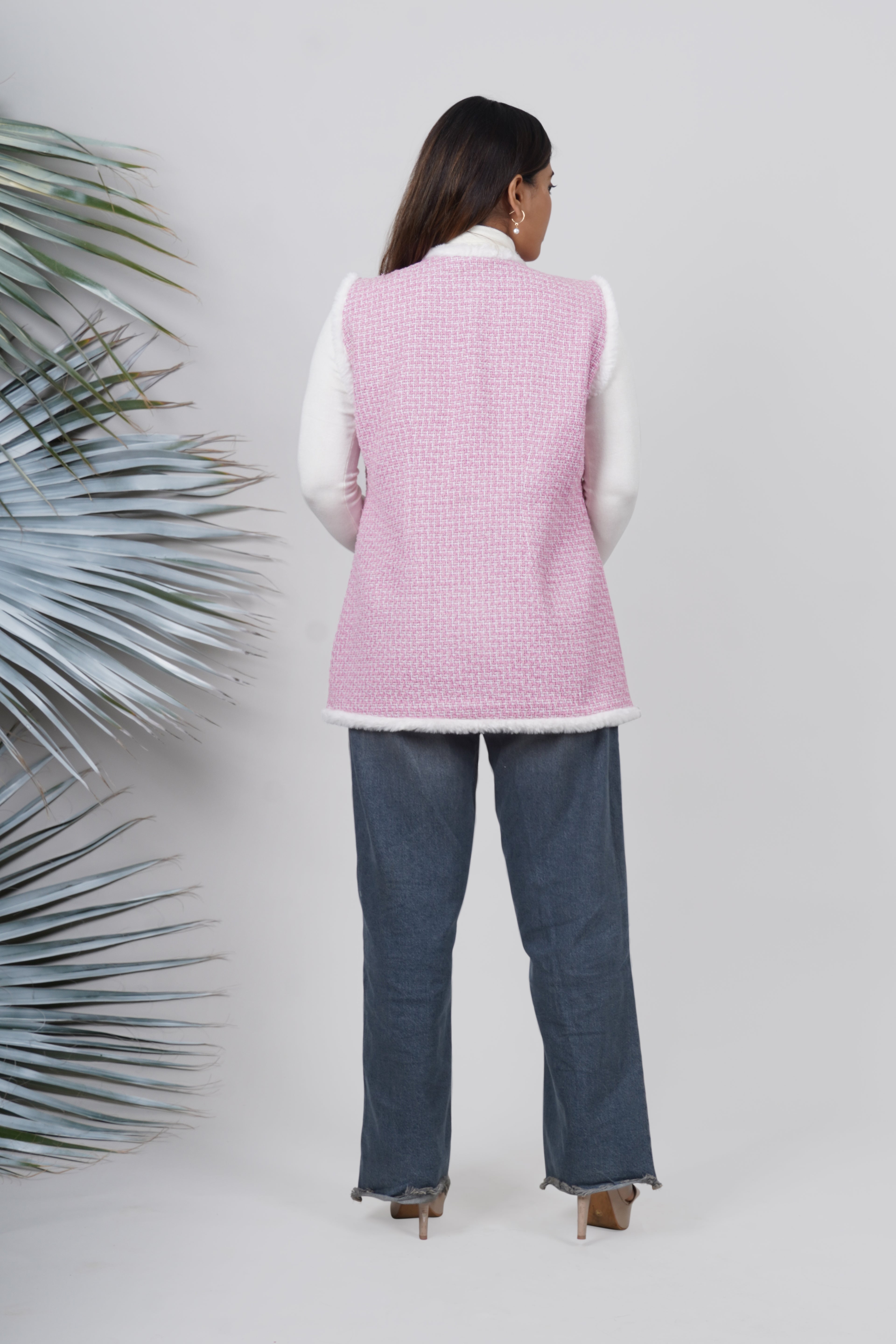 Ariya Threads Rosy Luxe Fur-Trim Tweed Jacket – Stylish Winter Wear