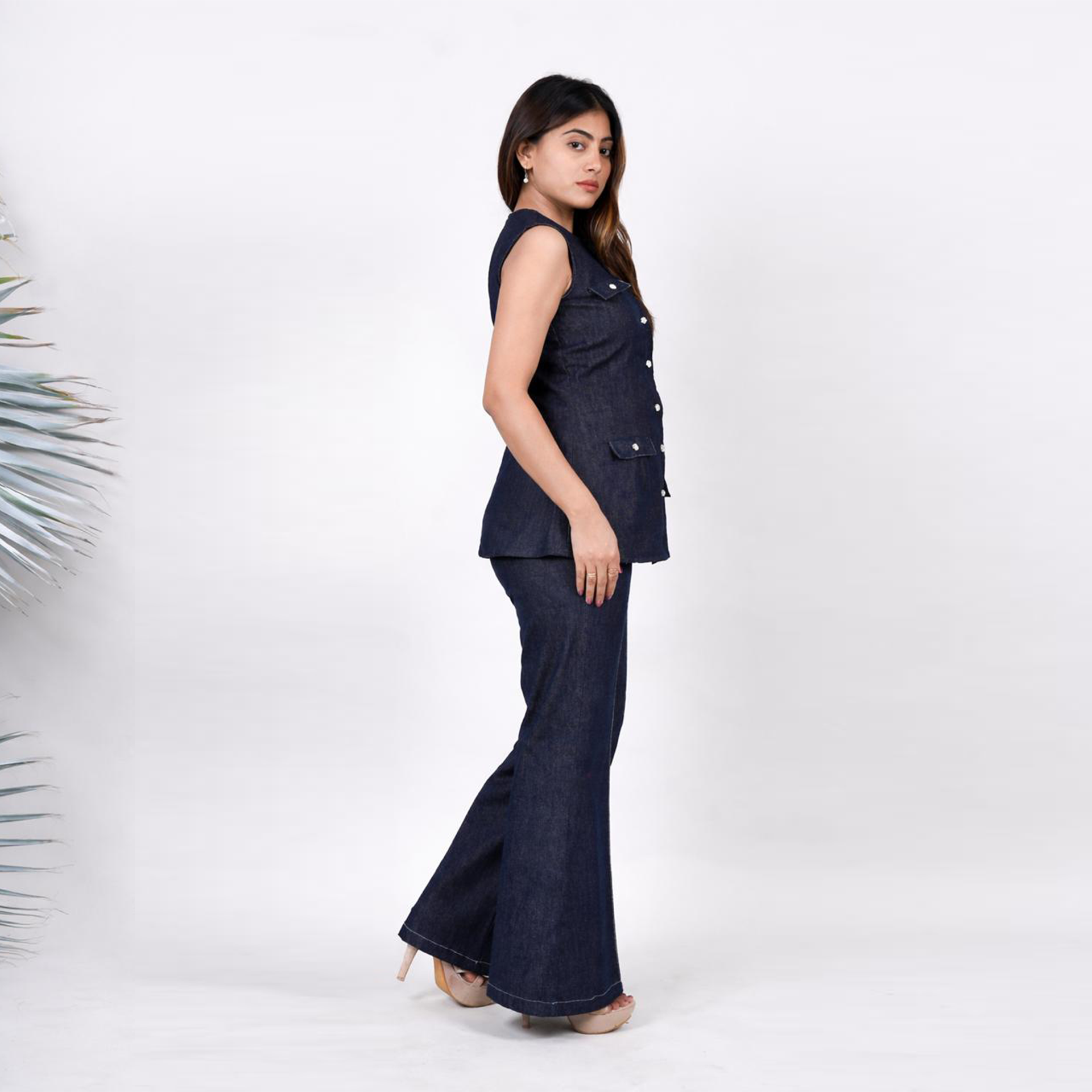 Ariya Threads Women’s Sleeveless Denim Co-Ord Set